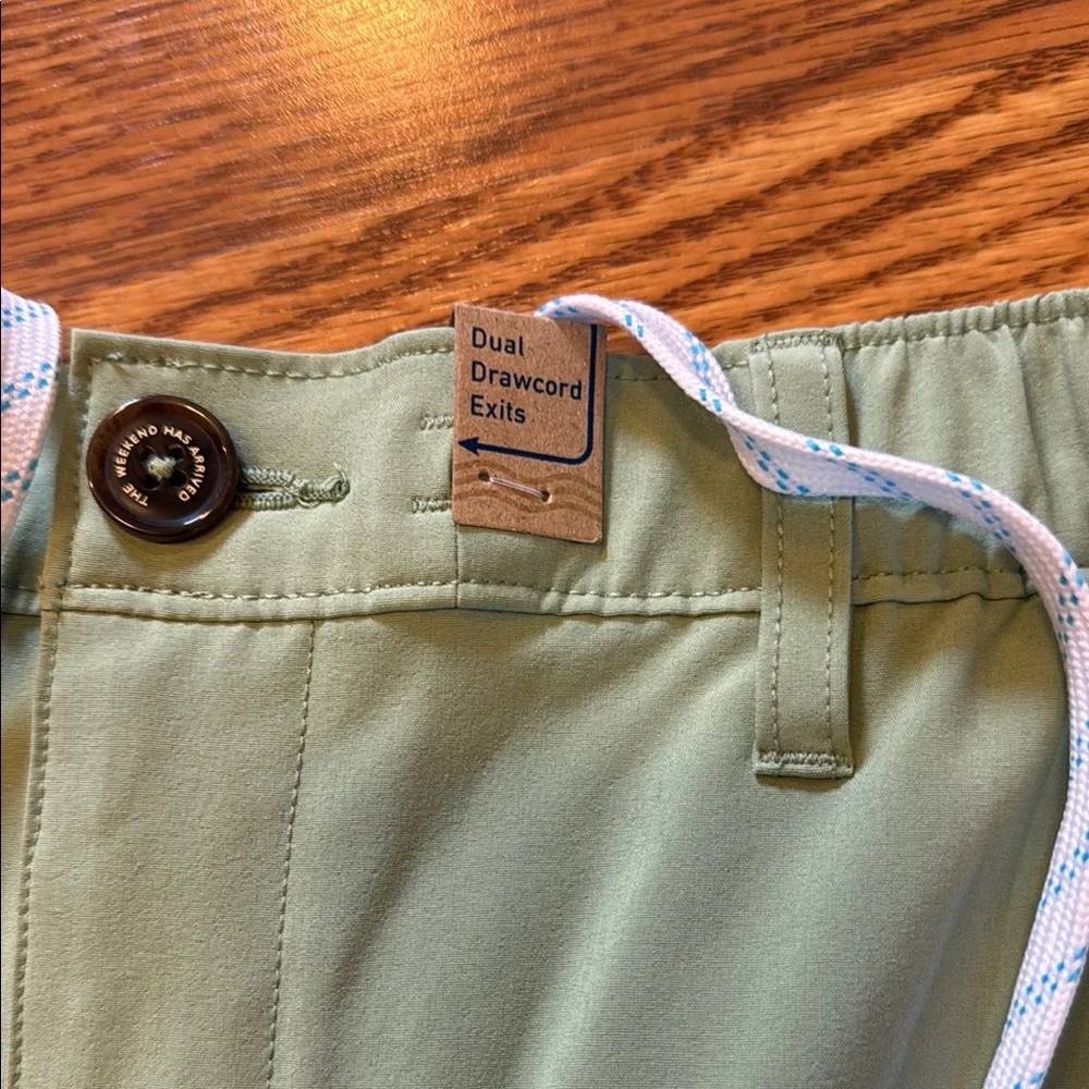 Chubbies The Basils 6.0 Everywear Short Green Flat Front Casual Shorts Large